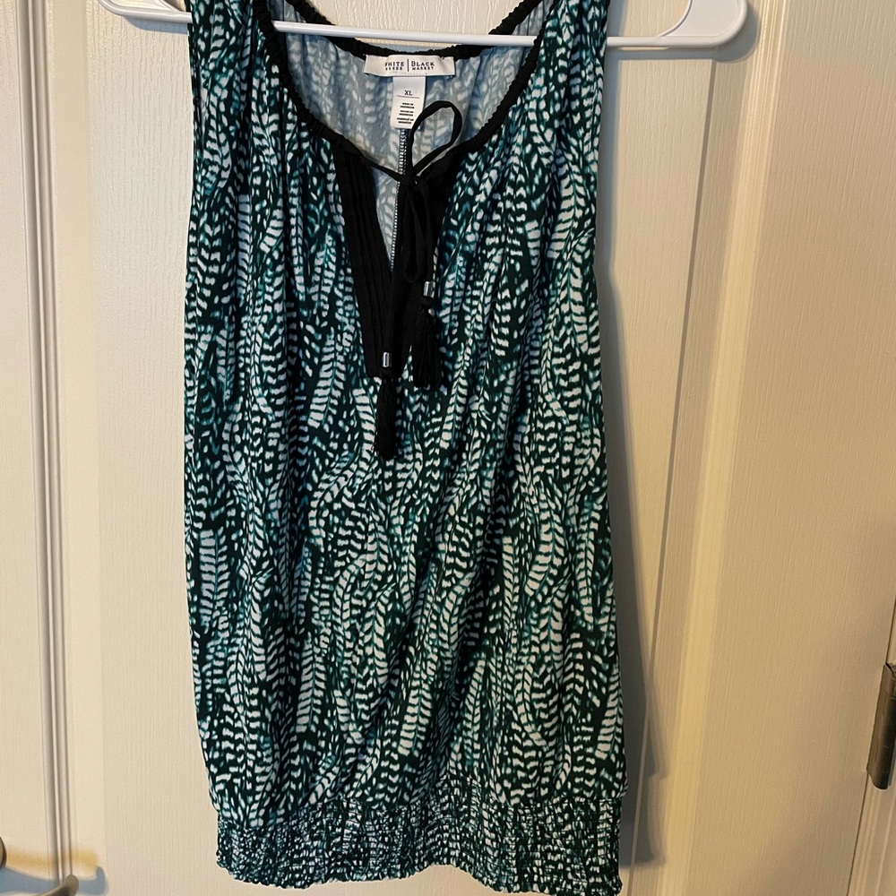 White House black market sleeveless top